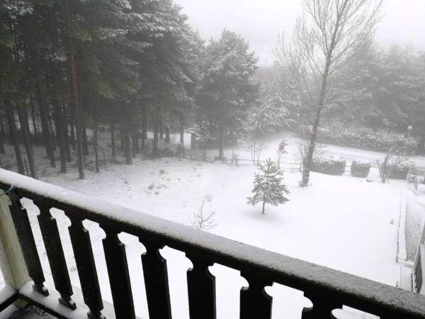 One bedroom appartement with shared pool and terrace at Estacion de ski La Pinilla