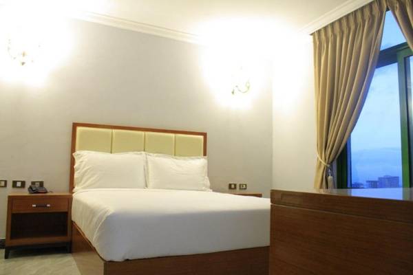Golden Park Apartment Hotel