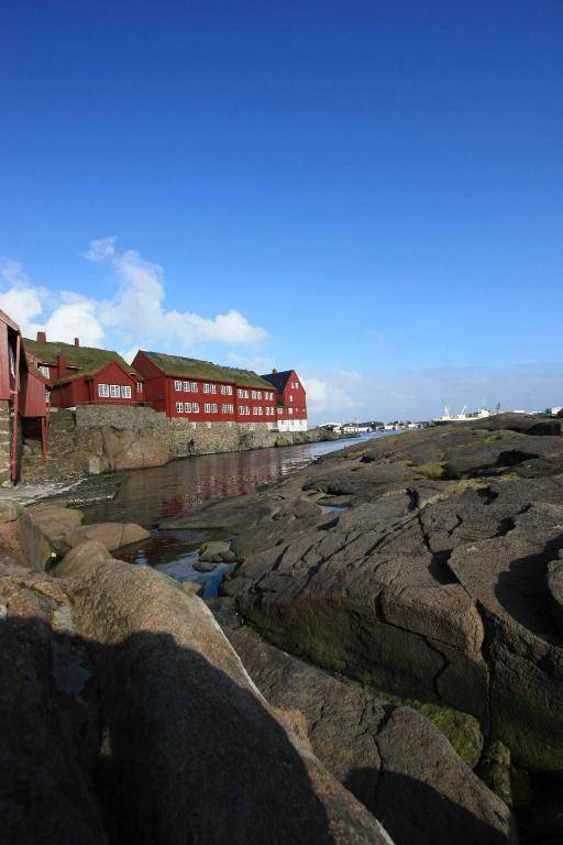 Cosy apartment nearby beach marina & city centre