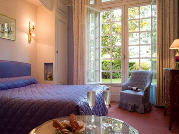 Château de Beaulieu et Magnolia Spa The Originals Relais (Relais du Silence)