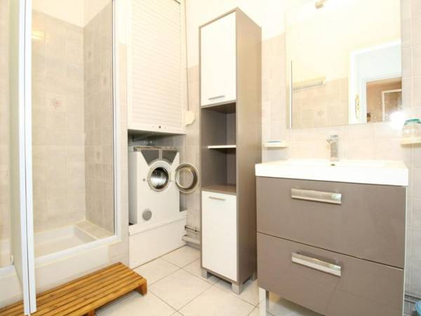 Appartement Balaruc-les-Bains 2 pièces 4 personnes - FR-1-553-93