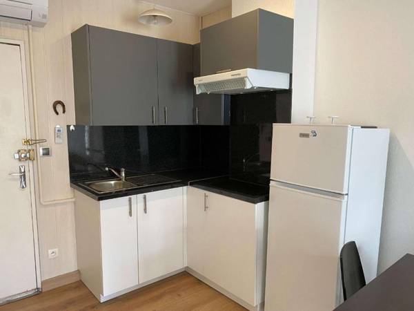 Appartement Balaruc-les-Bains 2 pièces 4 personnes - FR-1-553-44