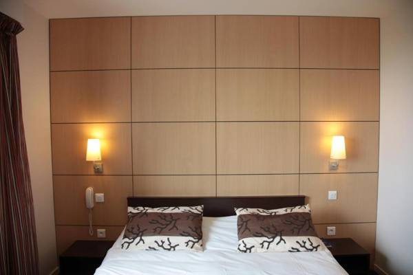 Hotellerie Les Brisants  Restaurant J M Perochon