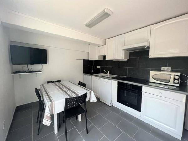 Appartement Cambo-les-Bains 2 pièces 2 personnes - FR-1-495-91