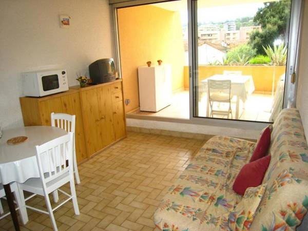 Studio Cavalaire-sur-Mer 1 pièce 4 personnes - FR-1-100-194