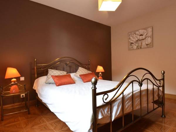 Luxurious Holiday Home in Domme with Swimming Pool