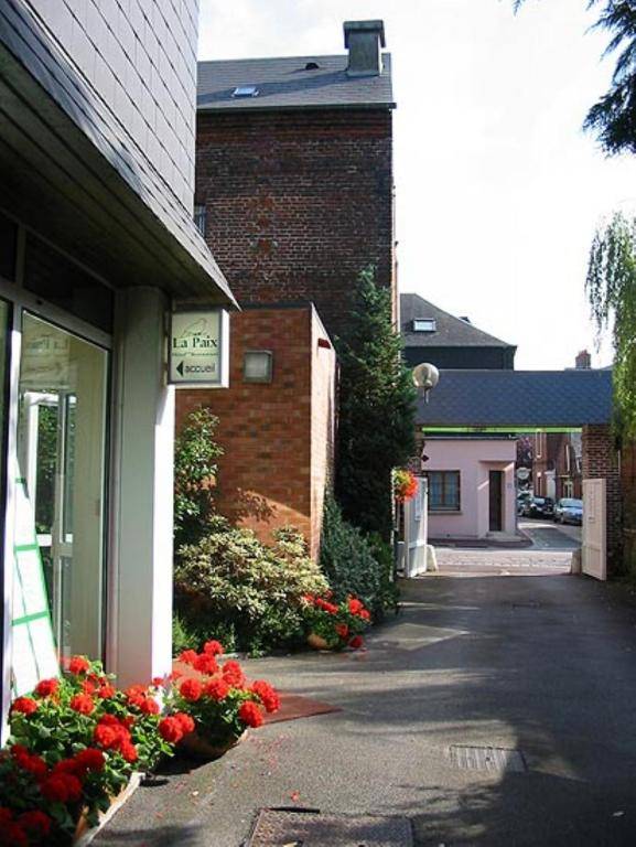 Logis Hôtel Restaurant La Paix