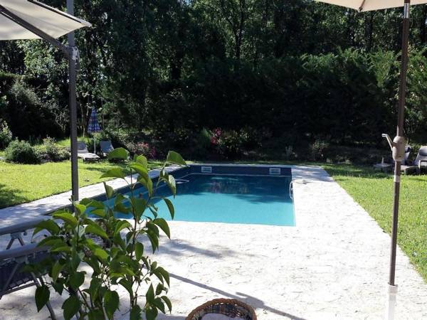 Stunning villa with private swimming pool and large garden