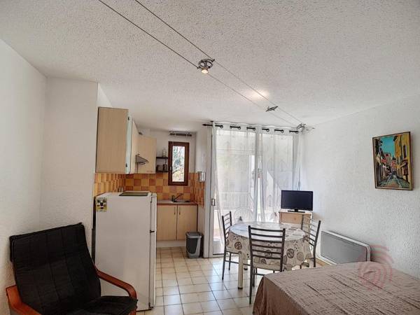Studio Lamalou-les-Bains 1 pièce 2 personnes - FR-1-451-87