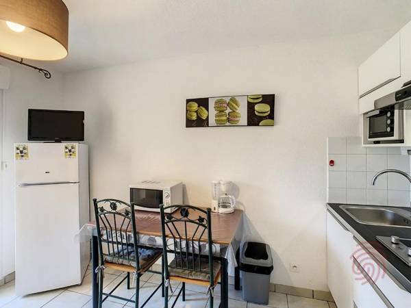 Studio Lamalou-les-Bains 1 pièce 2 personnes - FR-1-451-123
