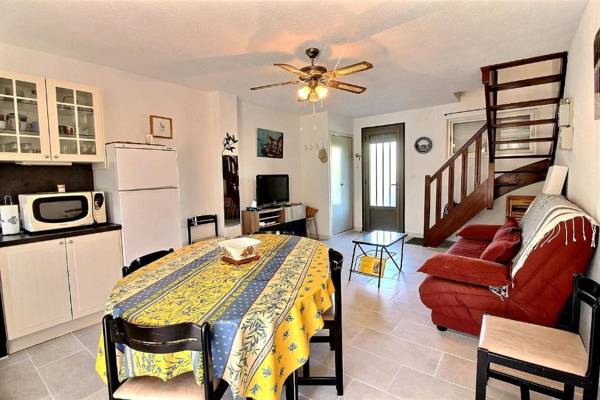 Coquette villa avec exterieur à 200m de la plage pour 6 pers