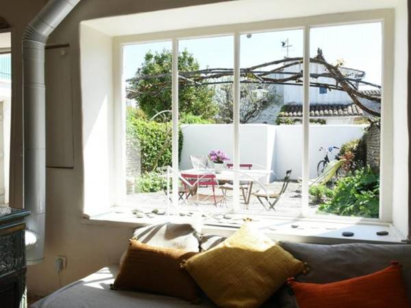 Villa Les Portes-en-Ré 3 bedrooms 6 persons - FR-1-434-17