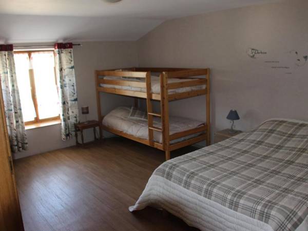 Gîte Halles-sous-les-Côtes 3 pièces 5 personnes - FR-1-585-6