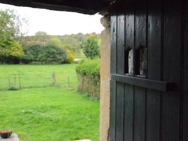 Romantic Holiday Home in Barricourt with Barbecue