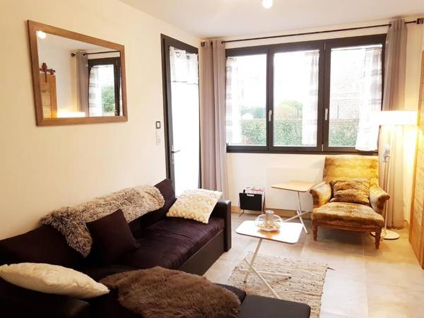 LES VAGUES terrasse rez-de-chaussée