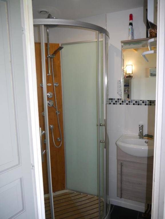 La Baie Saint Jean Face Mer