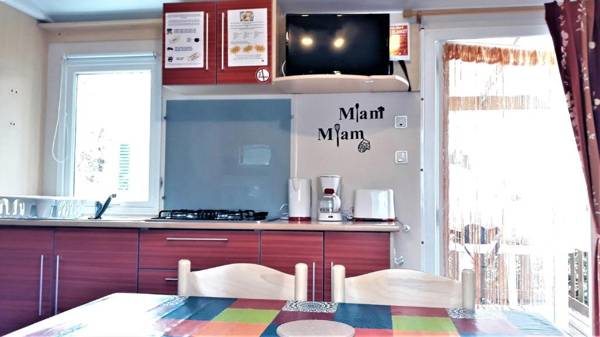 Entire house - 2 bedroom mobile home