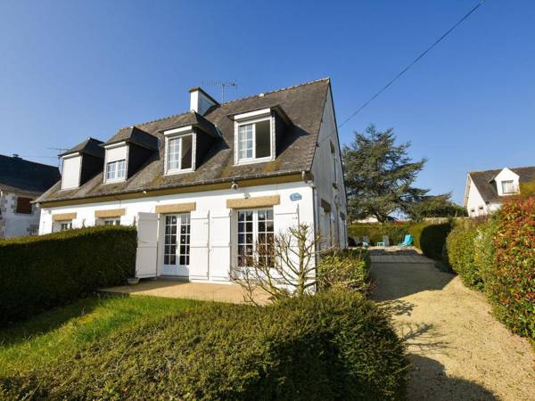 Semi-detached home with garden 500m from the beach golf course - Côte d’Armor