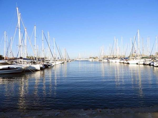 Joli studio avec terrasse proche du port de Saint Cyprien -3RM168