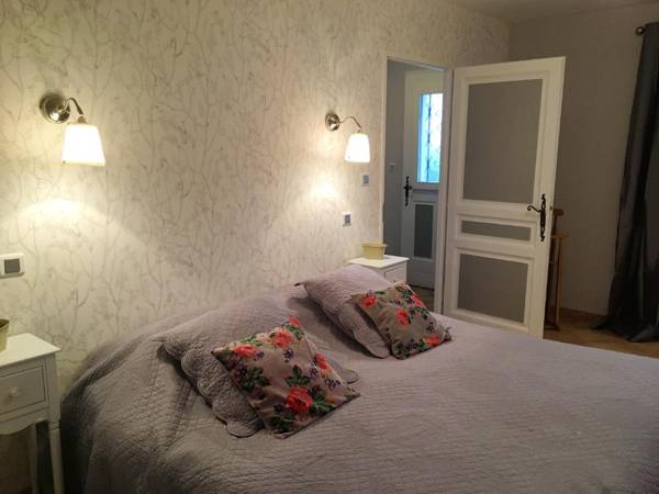 Appartement d'une chambre avec piscine partagee jardin amenage et wifi a Violes