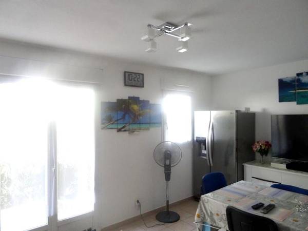 Appartement de 2 chambres avec jardin amenage et wifi a Villeneuve les Avignon