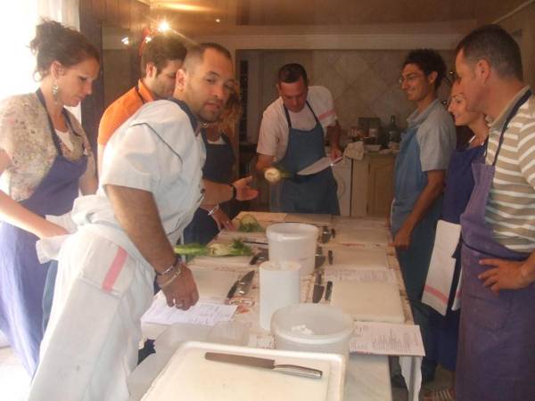 Logis Le Mas Et La Flambee Du Luberon