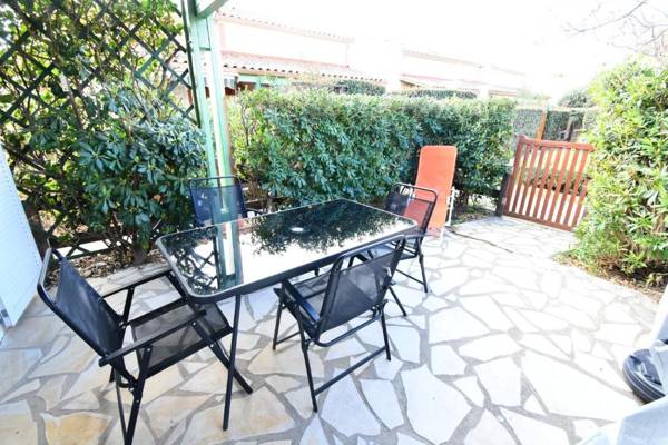 Maison de 2 chambres a Vendres a 300 m de la plage avec piscine partagee et terrasse amenagee