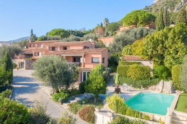 Dream villa overlooking the French Riviera