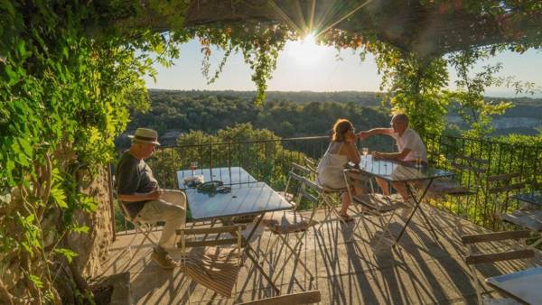 Les Remparts - Venasque