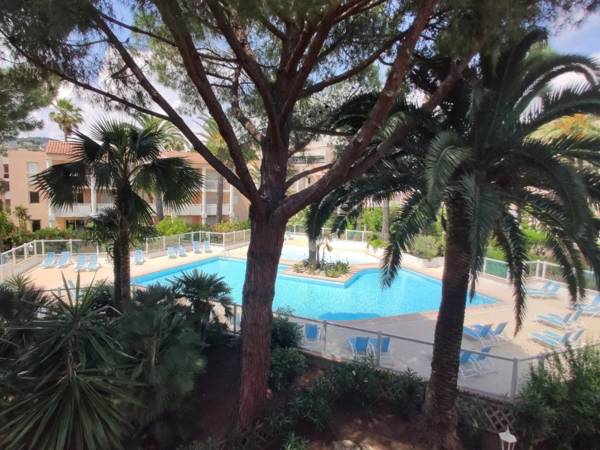 Appartement Golfe Juan 2 pièces 4 personnes - FR-1-252-140