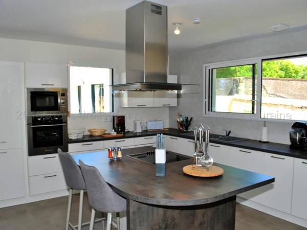 Gîte Tours 7 pièces 14 personnes - FR-1-381-231