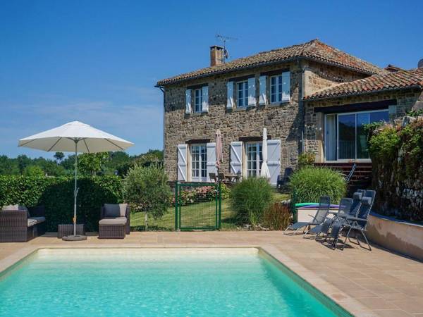 Gorgeous Holiday Home in Saint-Beauzile with Private Pool