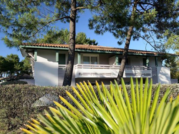 Cozy apartment with a terrace just 350 m. from the beach