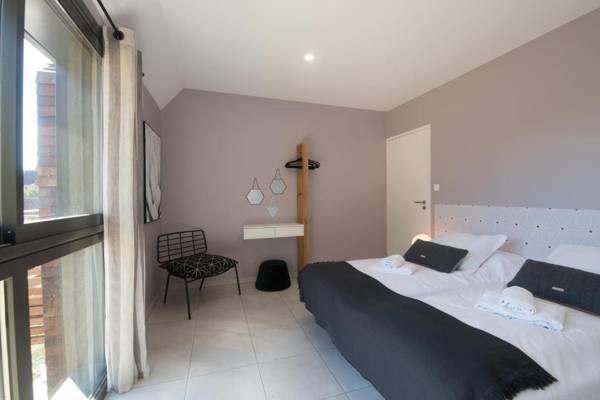 Le Lumineux avec Jacuzzi Privatif et parking privé