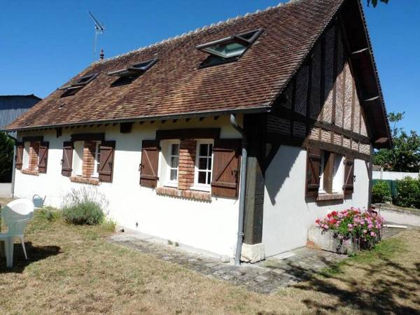 Maison de 3 chambres avec jardin clos et wifi a Salbris