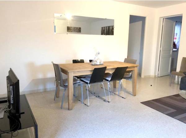 Appartement de 2 chambres avec wifi a Saint Raphael a 5 km de la plage