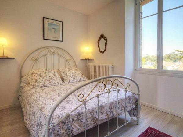 Gite Saint-Michel-Chef-Chef 2 bedrooms 4 persons - FR-1-306-1026