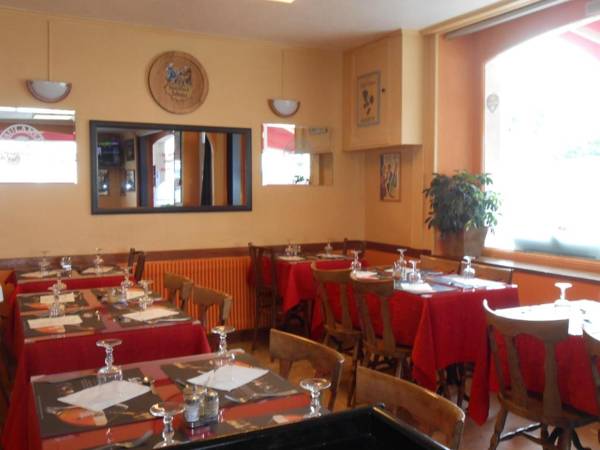 Hôtel Restaurant Le Cocktail Bar