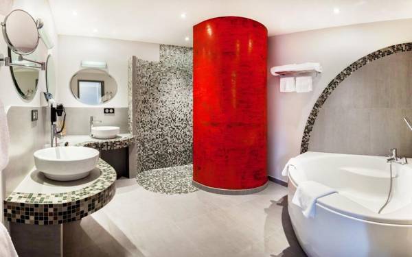 Château de la Falque The Originals Relais (Relais du Silence)