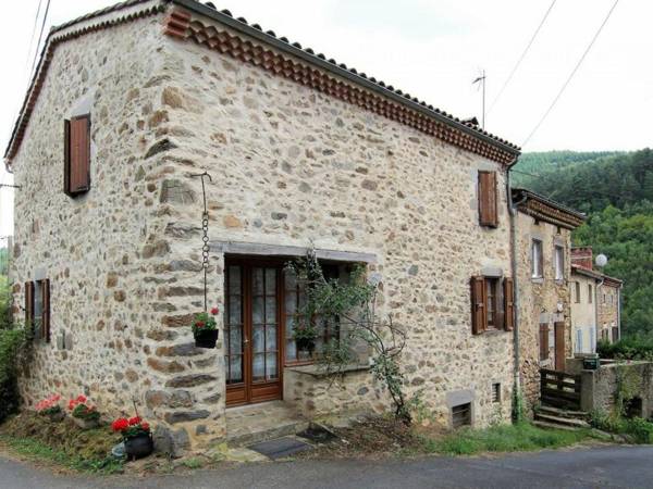Gîte Saint-Cirgues 4 pièces 6 personnes - FR-1-582-56