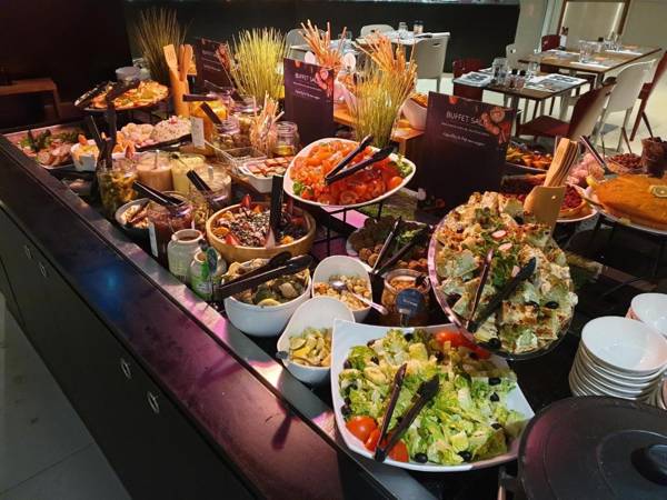 Hotel Campanile Roissy