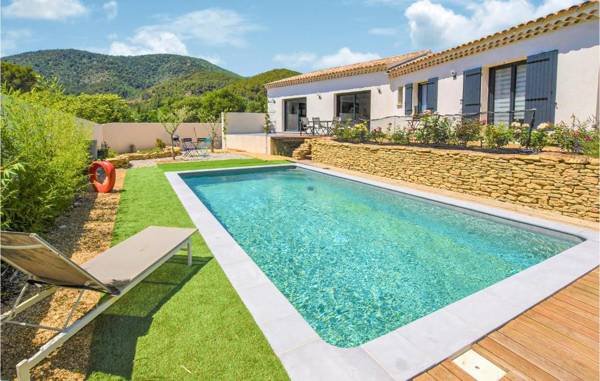 Amazing home in Propiac with WiFi Private swimming pool and 3 Bedrooms