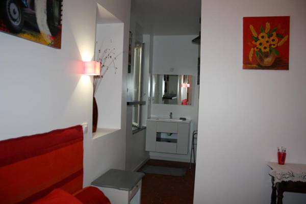 Mas de Bellegou Bed and Breakfast