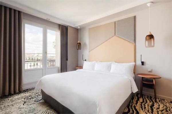 Sonder Atala Champs-Élysées