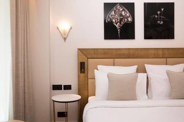 Hôtel des Champs-Elysées