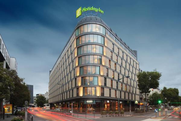 Holiday Inn Paris - Porte De Clichy an IHG Hotel