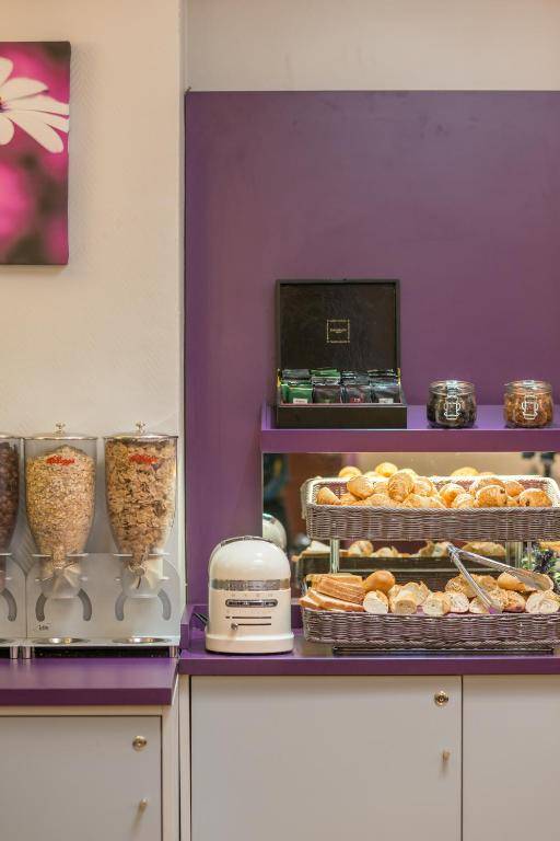 Comfort Hotel Nation Père Lachaise