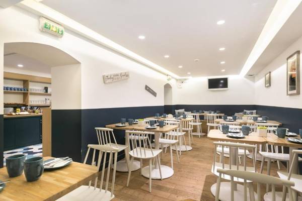 Hotel Magenta 38 by Happyculture