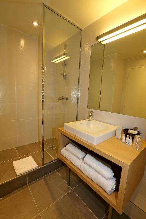 Kyriad Paris 18 - Porte de Clignancourt - Montmartre