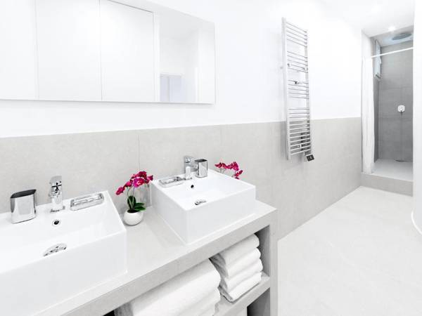 LivinParis - Luxury 4 Bedrooms Opera I